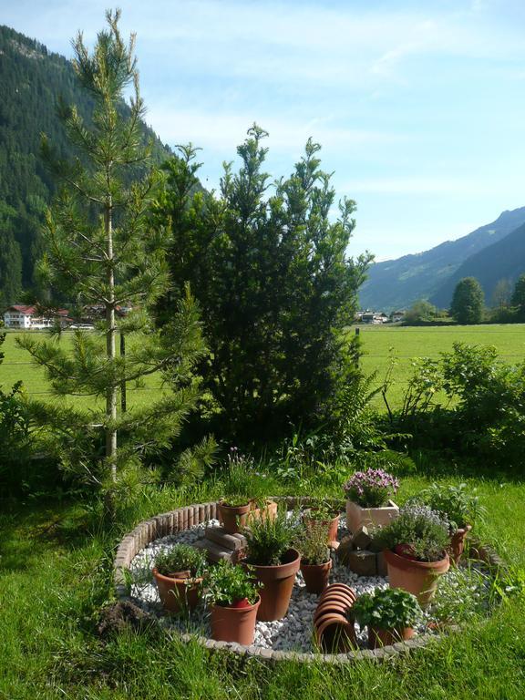 Landhaus Tyrol Apartment Mayrhofen Exterior photo