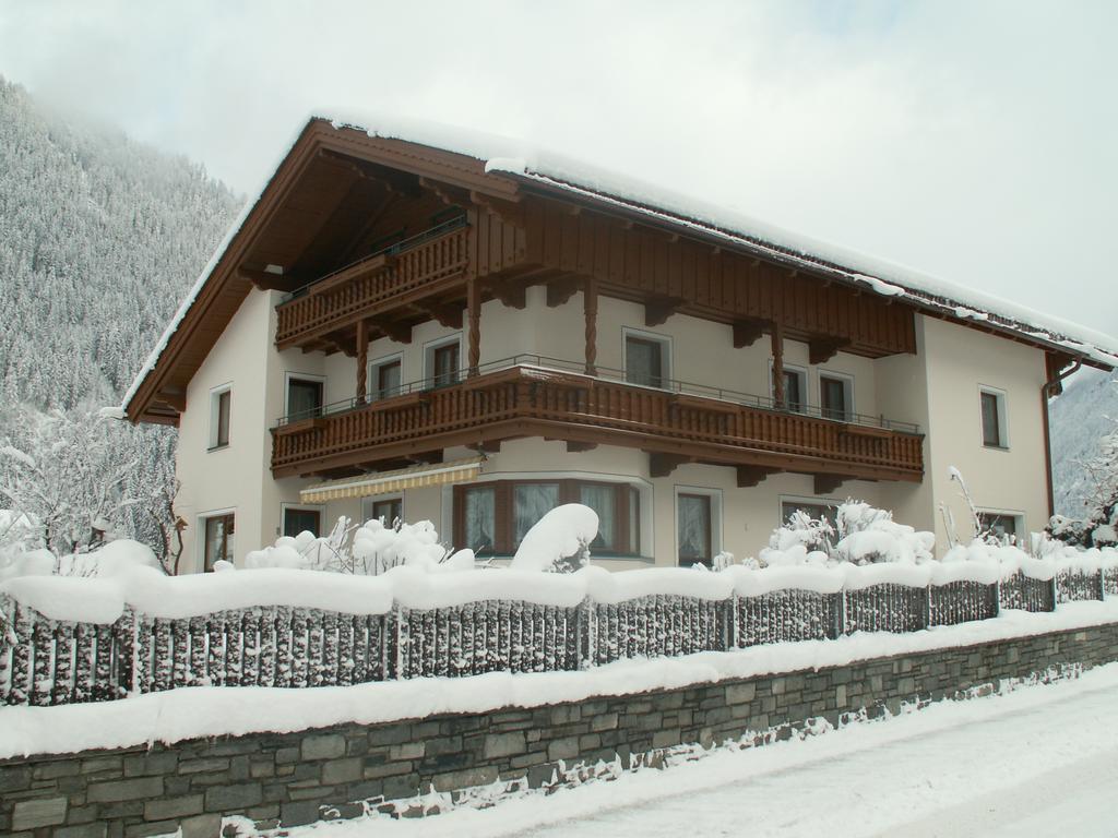 Landhaus Tyrol Apartment Mayrhofen Exterior photo